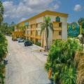 Photo of La Quinta Inn & Suites by Wyndham Tampa Brandon West