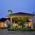 Photo of La Quinta Inn & Suites by Wyndham Usf (Near Busch Gardens)