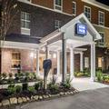 Image of MainStay Suites Hackberry Sportsman's Lodge
