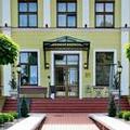 Exterior of Memel Hotel