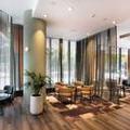 Exterior of Mercure Melbourne Southbank