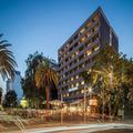 Exterior of Mercure Perth on Hay