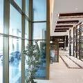 Photo of Metropolitan Hotel Dubai