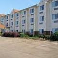Photo of Microtel Inn & Suites by Wyndham Starkville