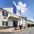 Exterior of Motel 6 Altoona, IA - Des Moines East