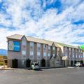 Exterior of Motel 6 Bernalillo