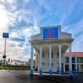 Exterior of Motel 6 Cookeville, TN