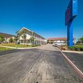 Exterior of Motel 6 Dallas, TX - Farmers Branch