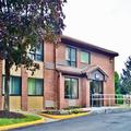 Exterior of Motel 6 East Syracuse, NY – Airport