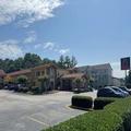 Exterior of Motel 6 Huntsville, AL – University Dr.
