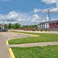Exterior of Motel 6 Lafayette, LA