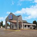 Exterior of Motel 6 Lake Charles, LA