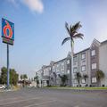 Exterior of Motel 6 McAllen, TX - East