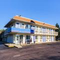 Exterior of Motel 6 Mitchell I-90, SD