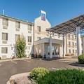 Exterior of Motel 6 Redmond, OR