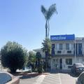 Exterior of Motel 6 Tulare, CA