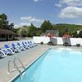 Photo of Mt Madison Inn & Suites