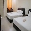 Photo of OYO 43982 BJ Bayview Inn