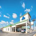 Exterior of OYO Hotel Oklahoma City South I-35 and SE 29th