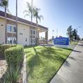 Exterior of Ontario Inn & Suites