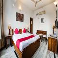 Photo of Oyo 27041 Hotel Luna Rosa