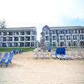 Exterior of Pointes North Beachfront Hotel – 2 Person Spa Tub Studios