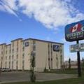 Exterior of Pomeroy Inn & Suites Hotel Dawson Creek