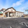 Exterior of Quality Inn