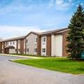 Exterior of Quality Inn Chesterton near Indiana Dunes National Park I-94