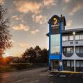 Exterior of Quality Inn & Conference Centre Kingston Central