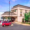 Exterior of Quality Inn Florissant - St Louis