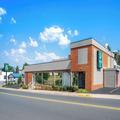 Exterior of Quality Inn Luray