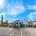 Exterior of Quality Inn Marietta Near Dobbins Arb