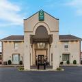 Exterior of Quality Inn Saint Louis Airport