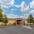Exterior of Quality Inn & Suites Benton - Draffenville