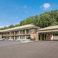 Photo of Quality Inn & Suites Mt Chalet
