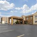Exterior of Quality Inn West Memphis Ar