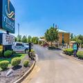 Exterior of Quality Suites Maumelle - Little Rock Northwest