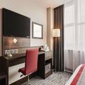 Exterior of Ramada by Wyndham Leeds East