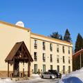 Exterior of Red Maple inn and suites
