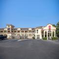 Exterior of Red Roof Inn Franklin