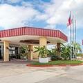 Exterior of Red Roof Inn La Marque