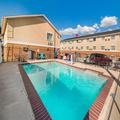 Exterior of Red Roof Inn & Suites Denton