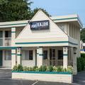 Exterior of Relax Inn Cape Cod