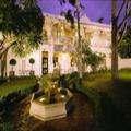 Exterior of Richmond Hill Hotel