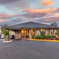 Exterior of Rodeway Inn Coopersville