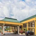 Exterior of Rodeway Inn Knoxville East
