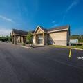 Exterior of Rodeway Inn & Suites Tomahawk