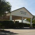 Exterior of Roma Explorers Inn