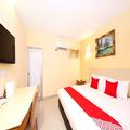 Photo of Seven Days Hotel